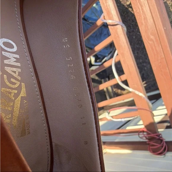 Salvatore Ferragamo Brown Leather Pumps 11 B - Picture 5 of 5